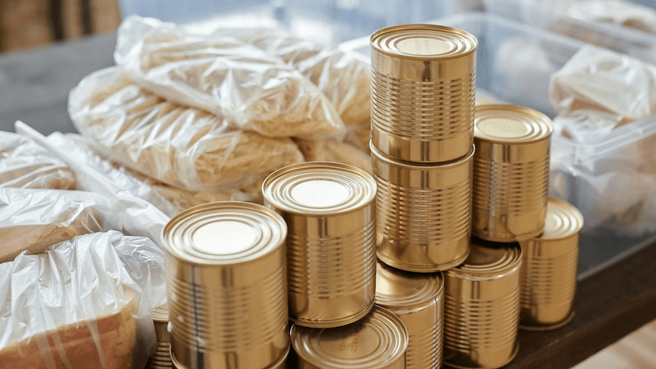 Healthy Canned Foods You Should Keep At Your Desk