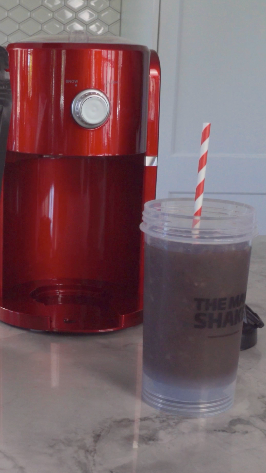 Man Shake Cola Slushie